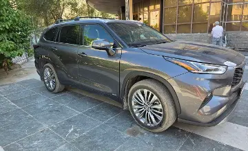 Toyota Highlander 2024 года за 31 000 000 тг. в Актау фото 2