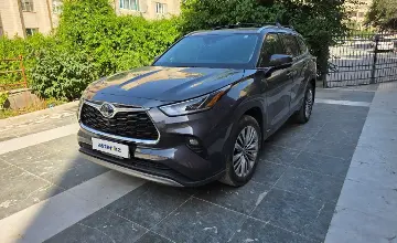 Toyota Highlander 2024 года за 31 000 000 тг. в Актау фото 1