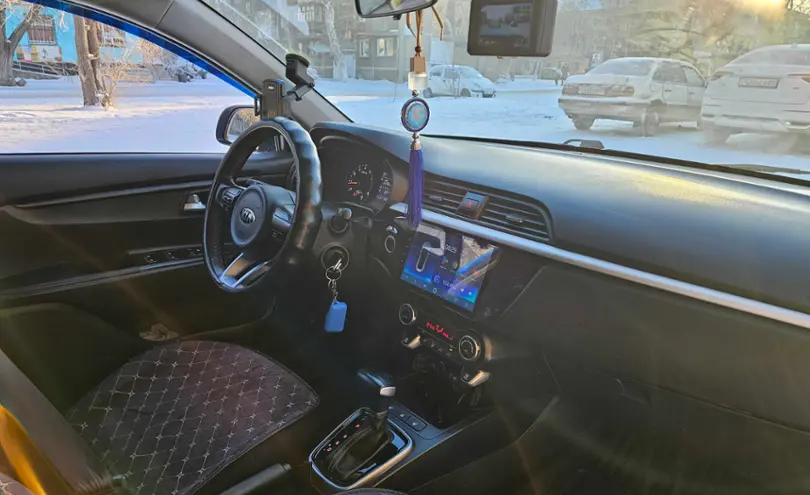 Kia Rio 2020 года за 7 000 000 тг. в Караганда фото 5