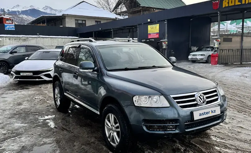 Volkswagen Touareg 2005 года за 2 300 000 тг. в Алматы фото 2