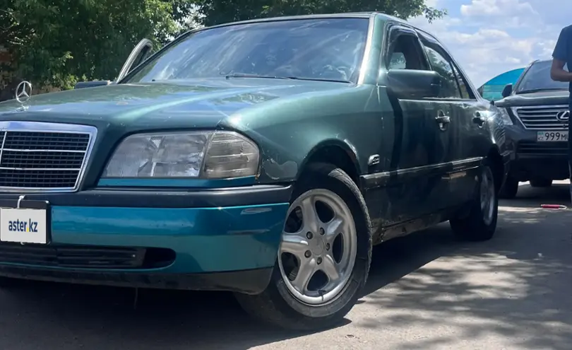 Mercedes-Benz C-Класс 1994 года за 1 500 000 тг. в Астана фото 2