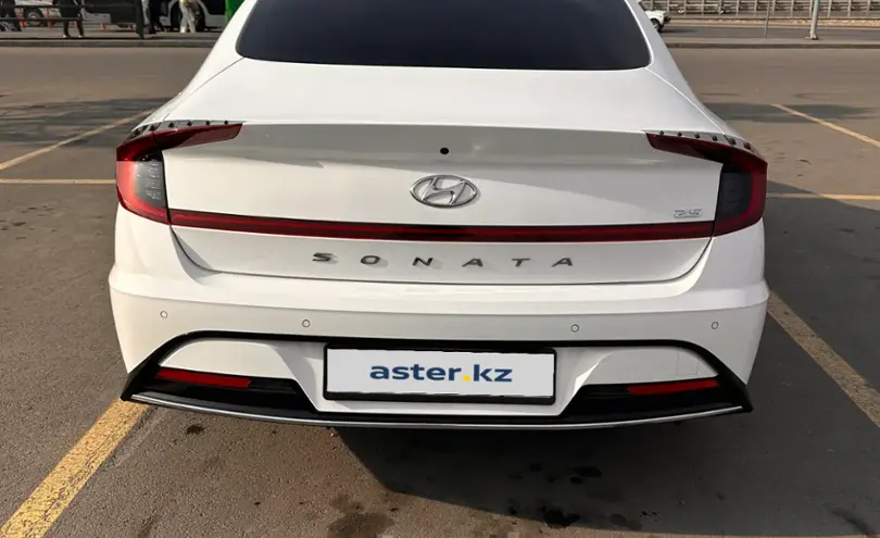 Hyundai Sonata 2022 года за 13 000 000 тг. в Алматы фото 4