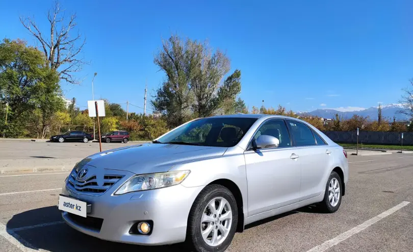 Toyota Camry 2010 года за 9 900 000 тг. в Алматы фото 2