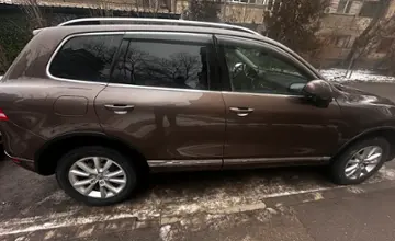 Volkswagen Touareg 2012 года за 10 900 000 тг. в Алматы фото 4