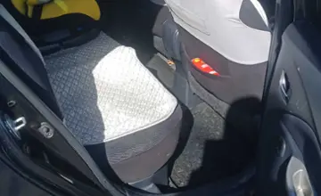 Toyota Yaris 2007 года за 4 500 000 тг. в Восточно-Казахстанская область фото 4