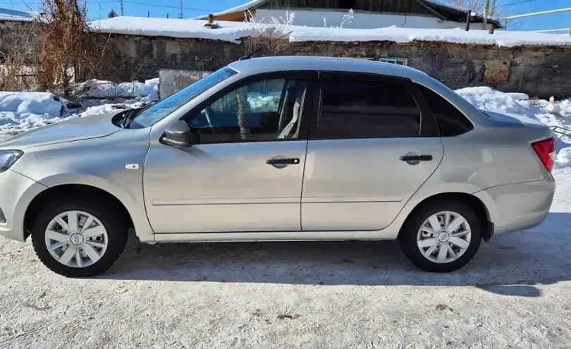 LADA (ВАЗ) Granta 2021 года за 4 600 000 тг. в Усть-Каменогорск фото 4