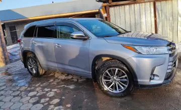 Toyota Highlander 2018 года за 18 500 000 тг. в Алматы фото 3