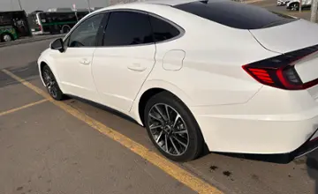 Hyundai Sonata 2022 года за 13 500 000 тг. в Алматы