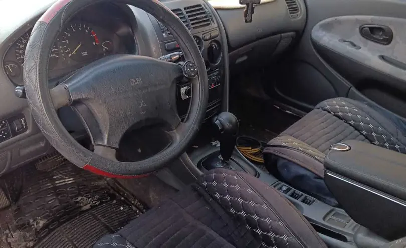 Mitsubishi Carisma 1996 года за 1 350 000 тг. в Астана фото 4