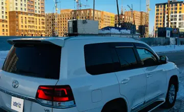 Toyota Land Cruiser 2019 года за 33 000 000 тг. в Астана фото 4