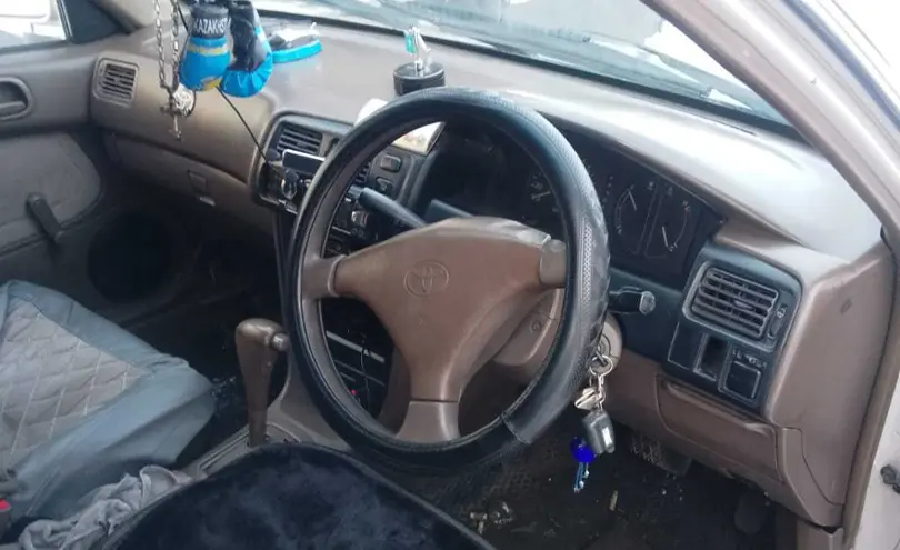 Toyota Corolla 1995 года за 1 100 000 тг. в Павлодарская область фото 4