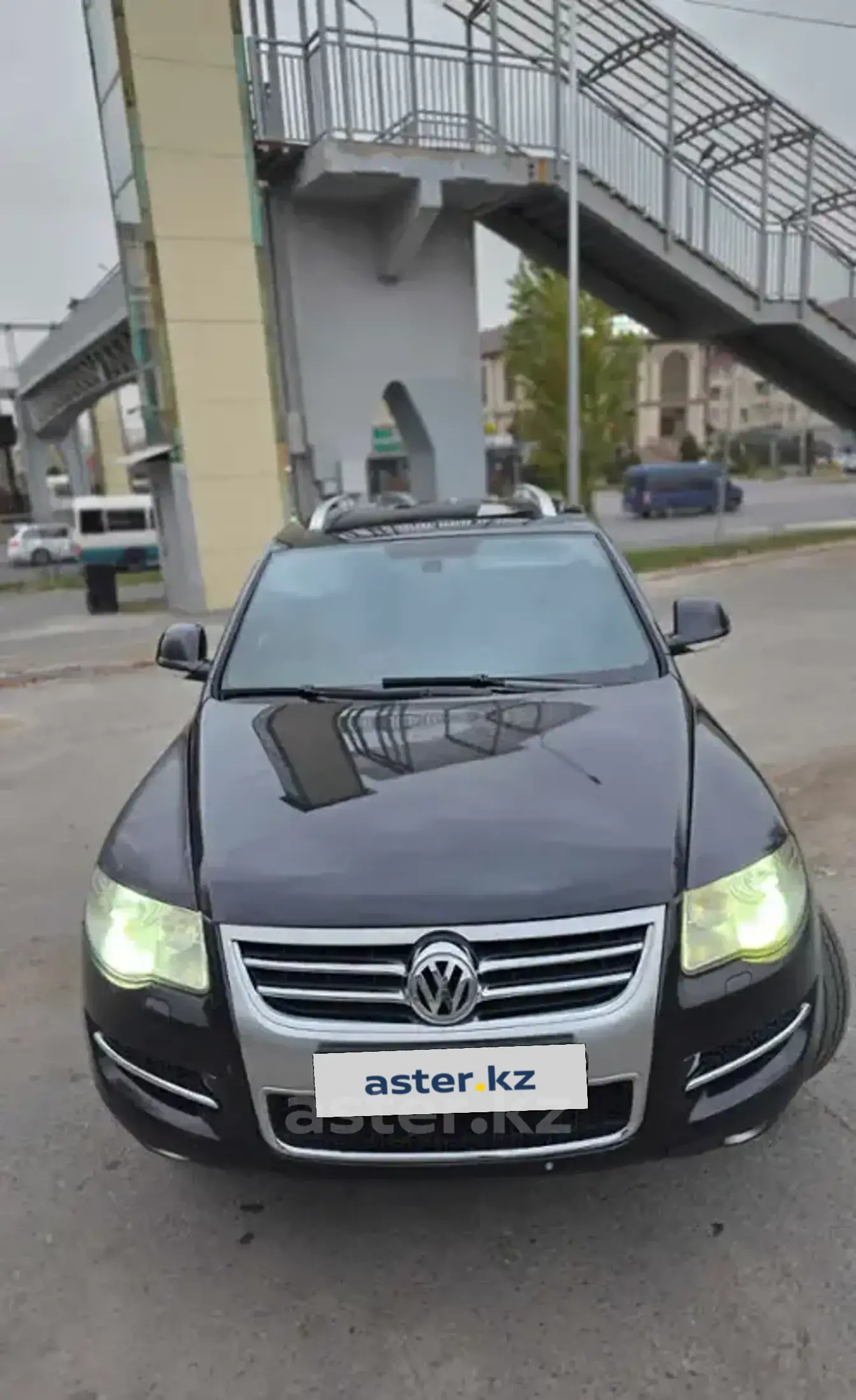 Volkswagen Touareg 2006 года за 6 500 000 тг. в Алматы фото 1