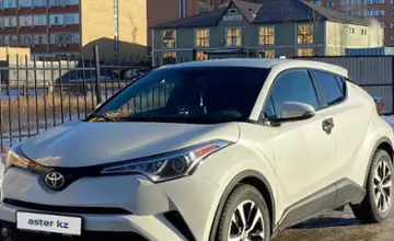 Toyota C-HR 2021 года за 9 500 000 тг. в Актобе фото 2