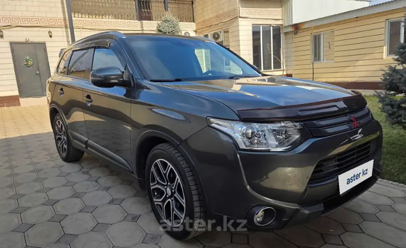 Mitsubishi Outlander 2014 года за 8 200 000 тг. в Шымкент