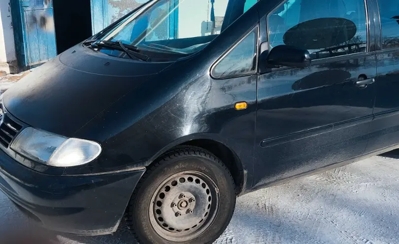 Volkswagen Sharan 2010 года за 3 000 000 тг. в Астана