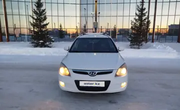 Hyundai i30 2010 года за 4 500 000 тг. в Астана фото 2