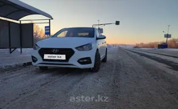Hyundai Accent 2020 года за 7 000 000 тг. в Уральск фото 2