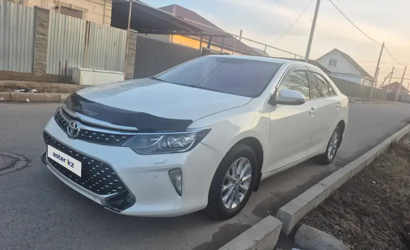 Toyota Camry 2015 года за 9 500 000 тг. в Алматы