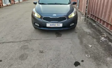 Kia Ceed 2014 года за 6 000 000 тг. в Астана фото 2