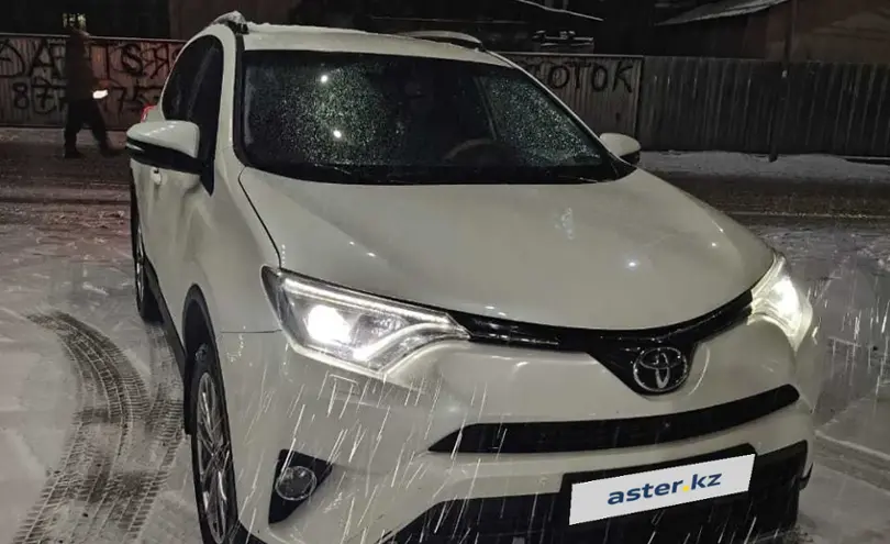 Toyota RAV4 2017 года за 10 800 000 тг. в Алматы фото 4