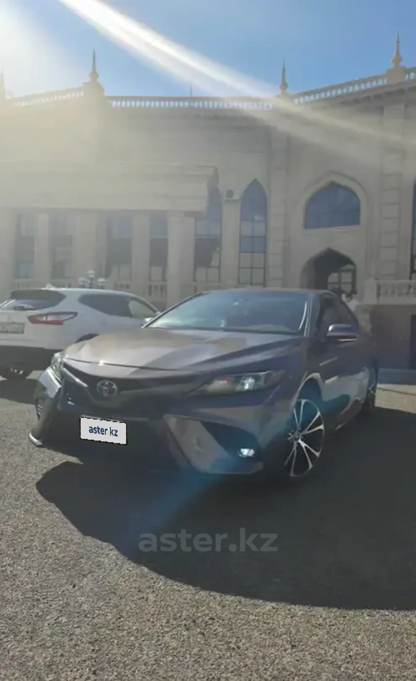 Toyota Camry 2018 года за 9 100 000 тг. в Атырауская область фото 1