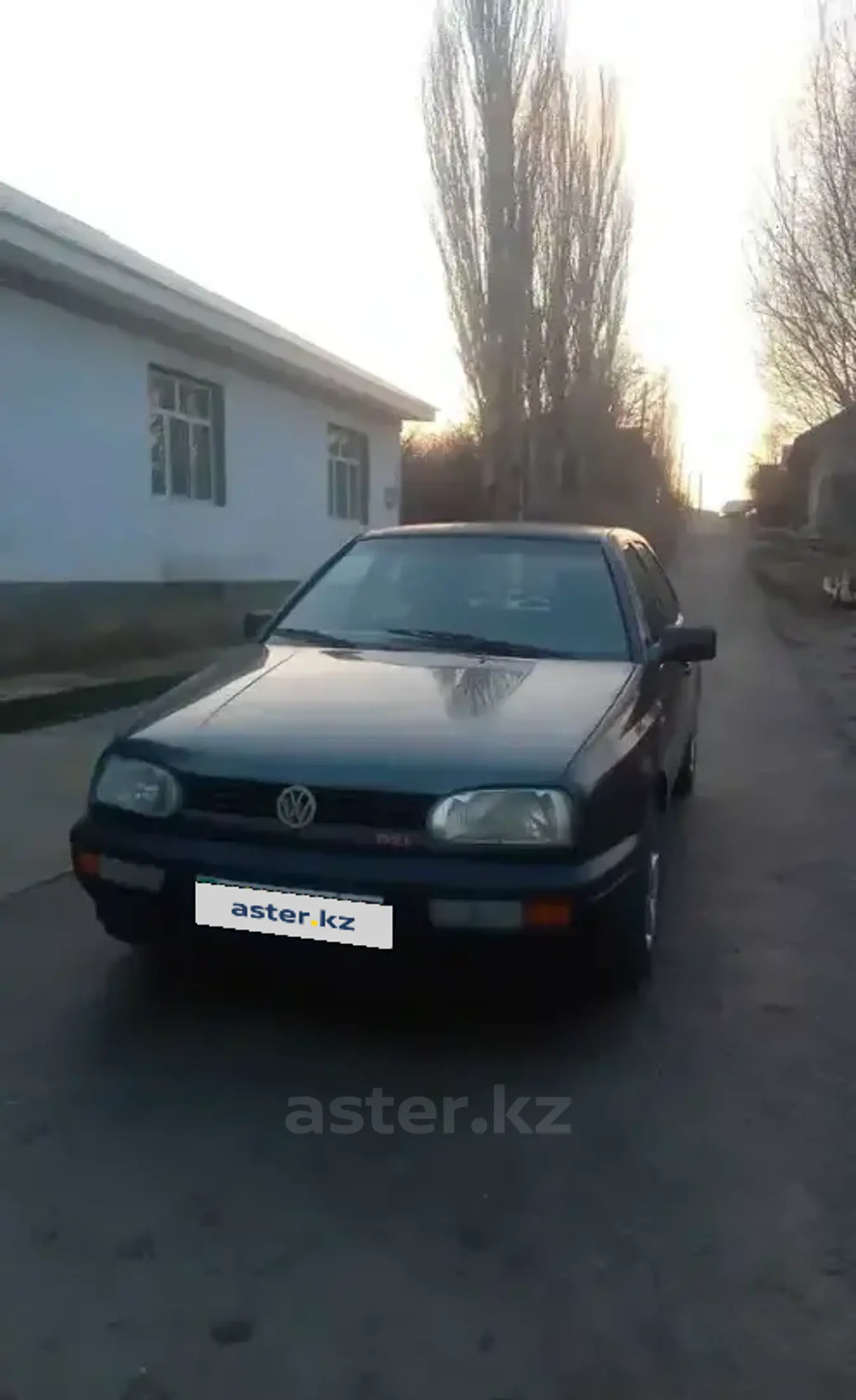 Volkswagen Golf 1993 года за 1 350 000 тг. в Шымкент фото 2