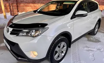 Toyota RAV4 2015 года за 10 850 000 тг. в Актобе