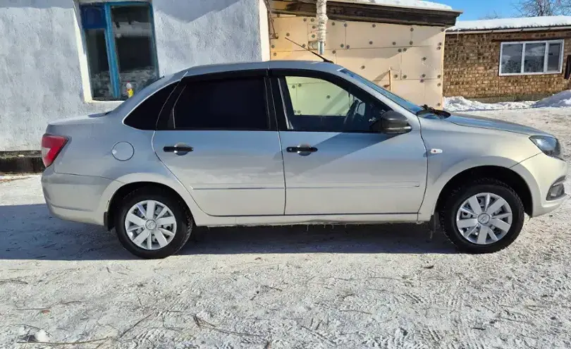 LADA (ВАЗ) Granta 2021 года за 4 600 000 тг. в Усть-Каменогорск фото 2