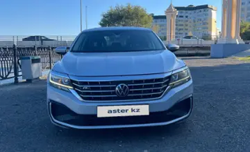 Volkswagen Passat 2020 года за 9 200 000 тг. в Талдыкорган фото 2