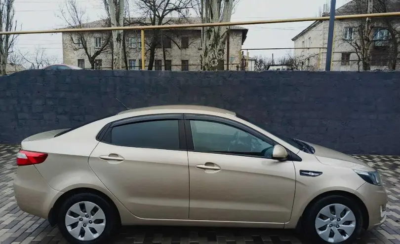 Kia Rio 2014 года за 5 500 000 тг. в Уральск фото 2