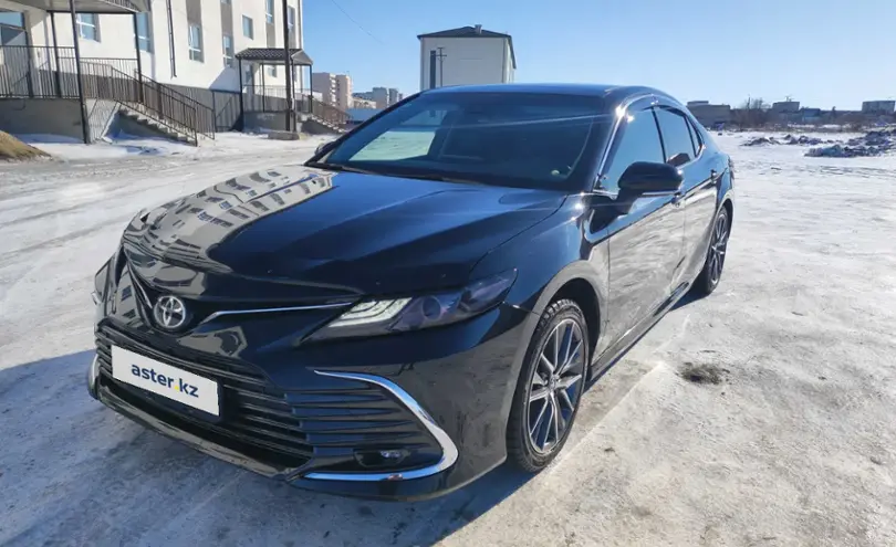 Toyota Camry 2023 года за 18 000 000 тг. в Экибастуз