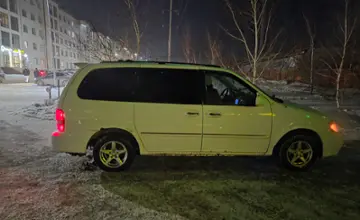 Kia Carnival 2003 года за 3 200 000 тг. в Карагандинская область фото 3
