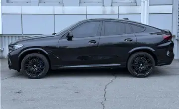 BMW X6 M 2022 года за 34 650 000 тг. в Алматы