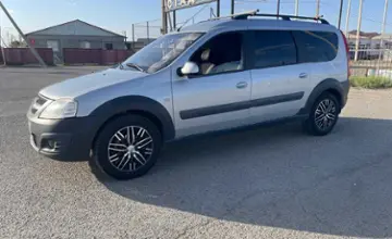 LADA (ВАЗ) Largus Cross 2018 года за 4 000 000 тг. в Атырау фото 1