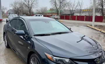 Toyota Camry 2021 года за 8 700 000 тг. в Уральск