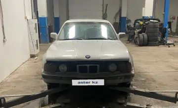 BMW 5 серии 1990 года за 700 000 тг. в Астана фото 1