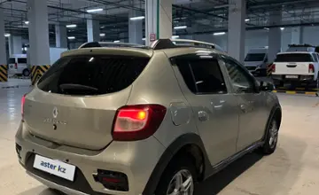 Renault Sandero 2017 года за 3 500 000 тг. в Астана