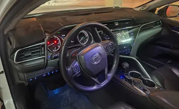 Toyota Camry 2020 года за 15 500 000 тг. в Алматы фото 2