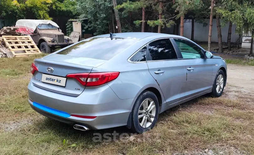 Hyundai Sonata 2016 года за 7 500 000 тг. в Астана