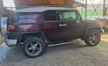 Toyota FJ Cruiser 2006 года за 14 500 000 тг. в Алматы фото 2