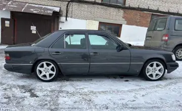 Mercedes-Benz E-Класс 1994 года за 850 000 тг. в Павлодарская область