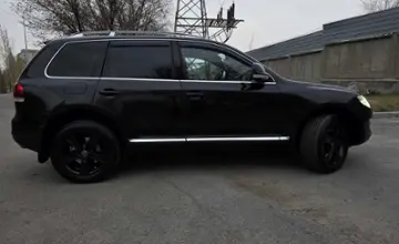 Volkswagen Touareg 2006 года за 6 500 000 тг. в Алматы фото 2