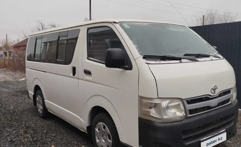 Toyota HiAce 2011 года за 4 600 000 тг. в Актобе