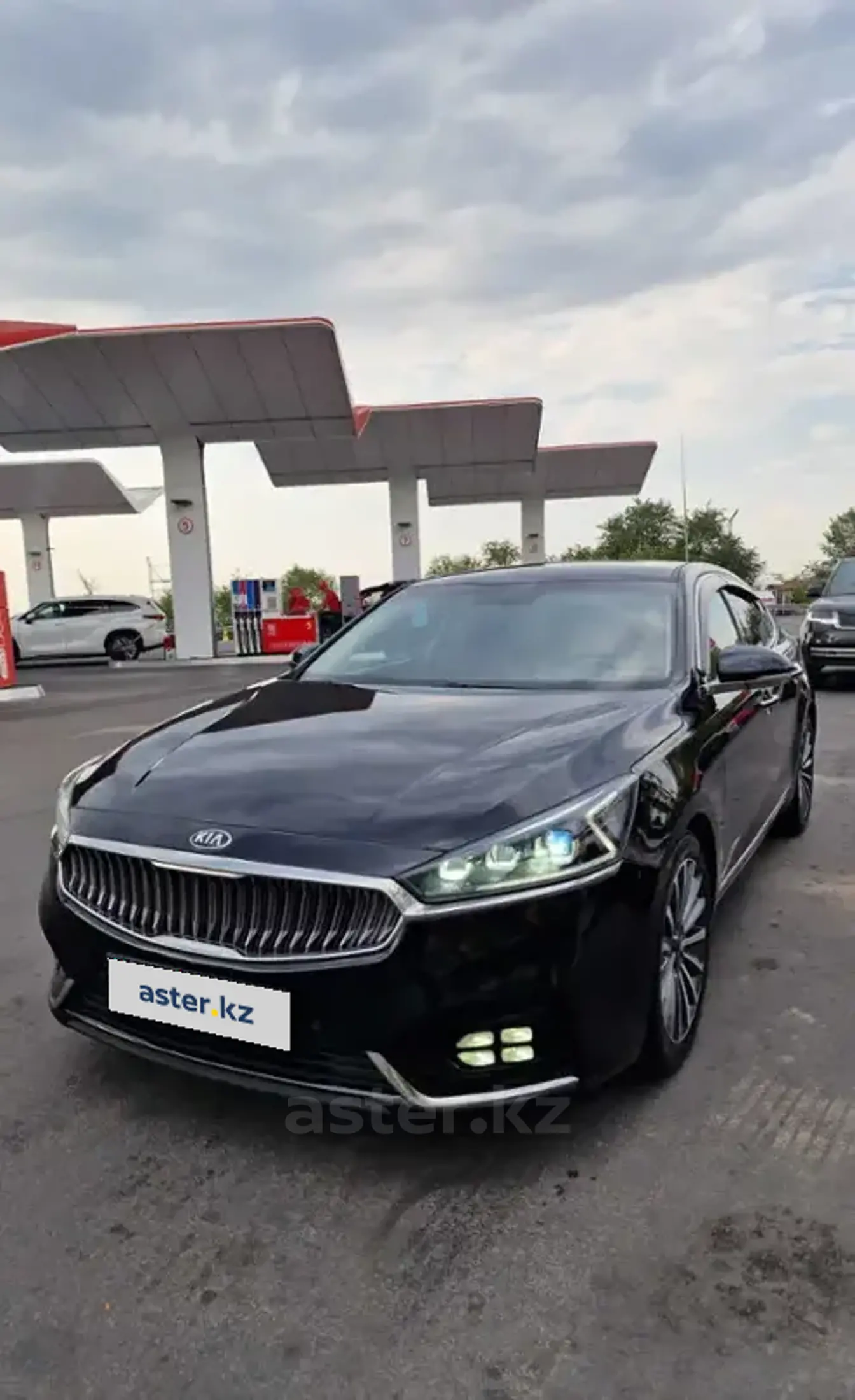 Kia K7 2017 года за 10 500 000 тг. в Алматы фото 2