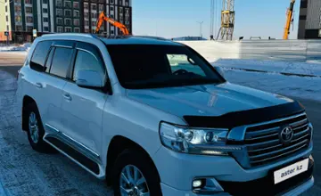 Toyota Land Cruiser 2019 года за 33 000 000 тг. в Астана фото 3