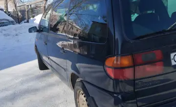 Volkswagen Sharan 2010 года за 3 000 000 тг. в Астана фото 2