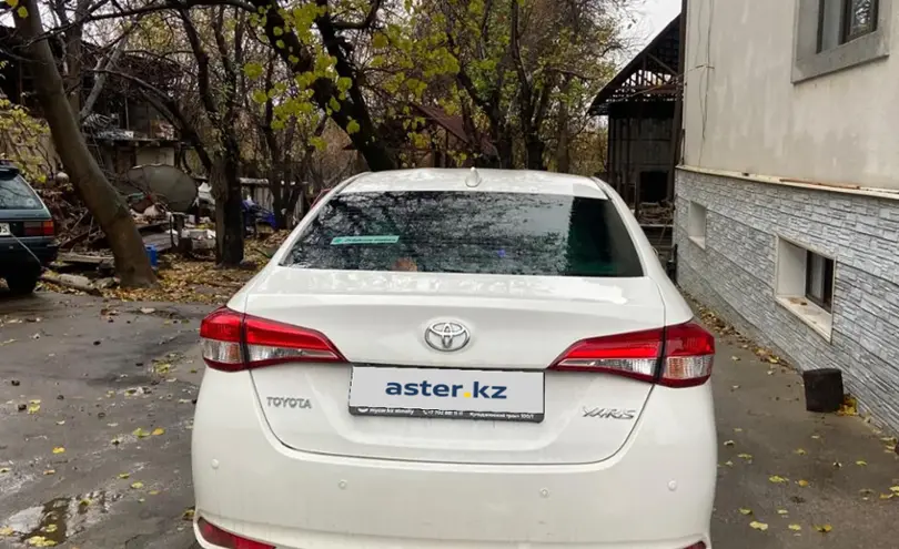 Toyota Yaris 2021 года за 8 700 000 тг. в Алматы фото 3
