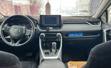 Toyota RAV4 2021 года за 14 500 000 тг. в Шымкент
