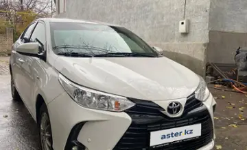 Toyota Yaris 2021 года за 8 700 000 тг. в Алматы фото 2
