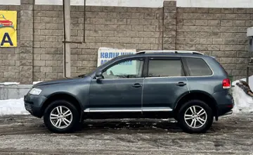Volkswagen Touareg 2005 года за 3 500 000 тг. в Алматы